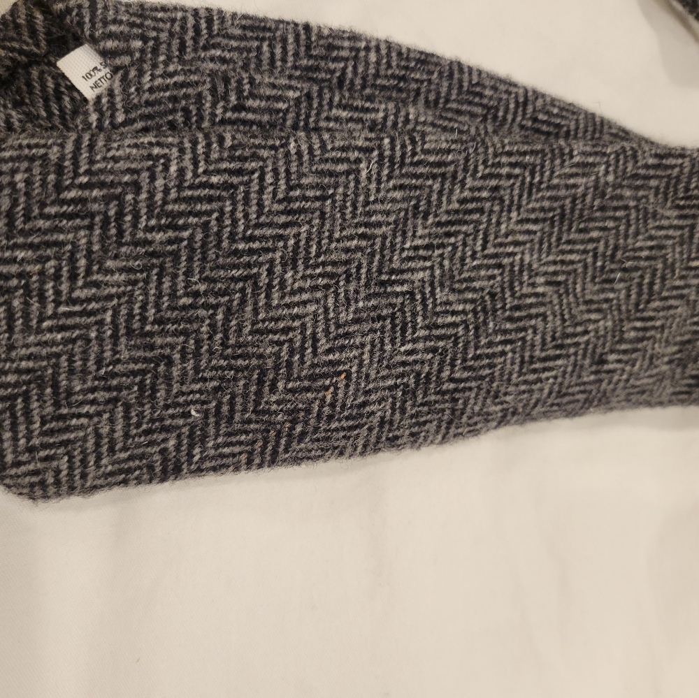 Club Monaco Men's Tie bag gray new